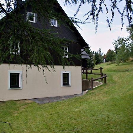 Chaloupka Slamenka Villa Loučná pod Klínovcem Kültér fotó