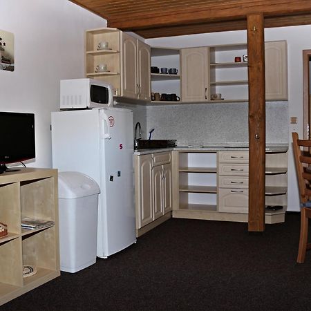 Chaloupka Slamenka Villa Loučná pod Klínovcem Kültér fotó
