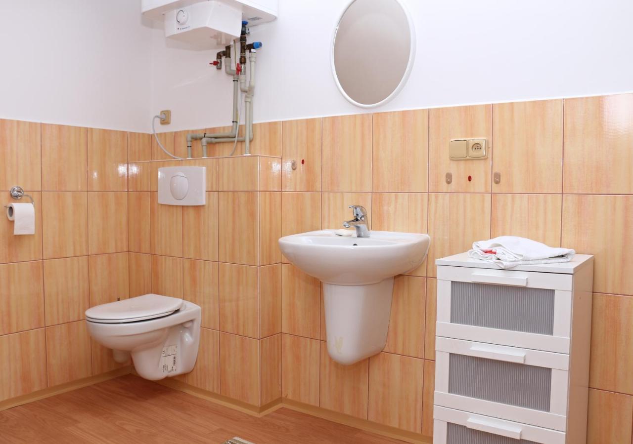 Chaloupka Slamenka Villa Loučná pod Klínovcem Kültér fotó