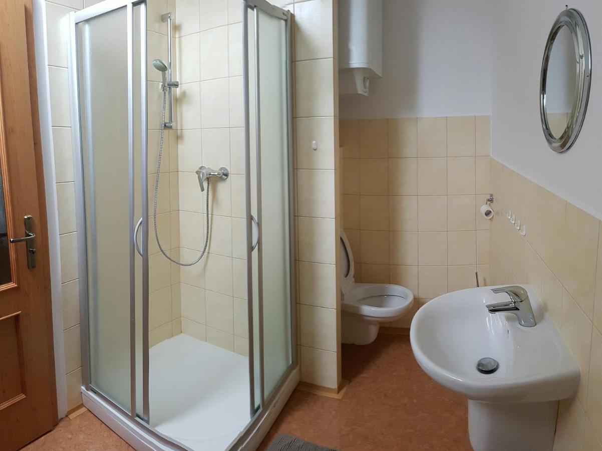 Chaloupka Slamenka Villa Loučná pod Klínovcem Kültér fotó